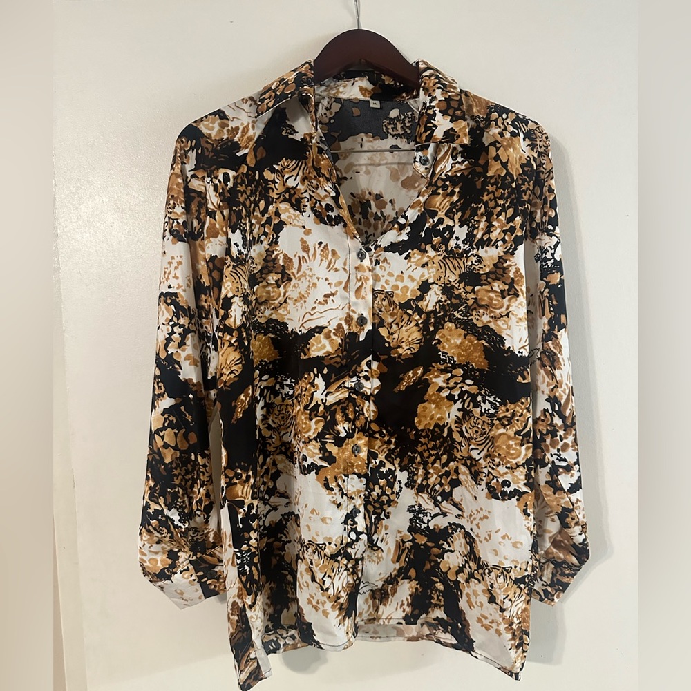 Women’s blouse sz. M